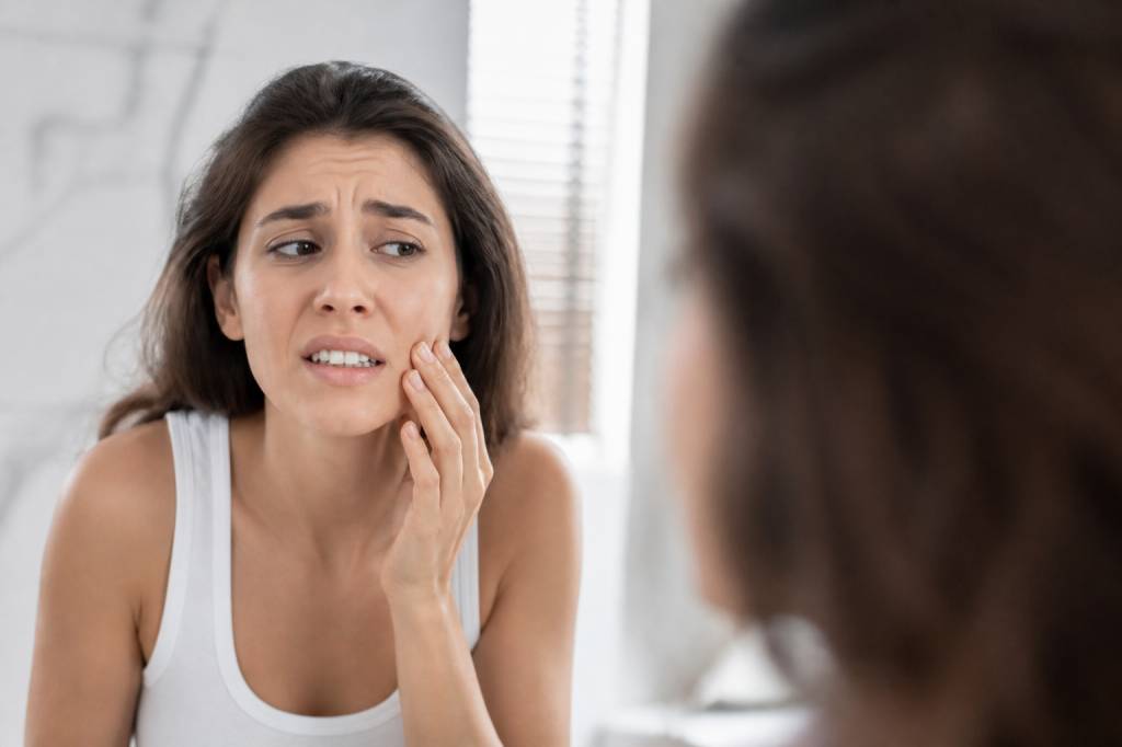 Blanchiment dentaire danger : quels sont les risques pour vos dents ?